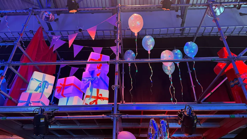 Ballons and gifts